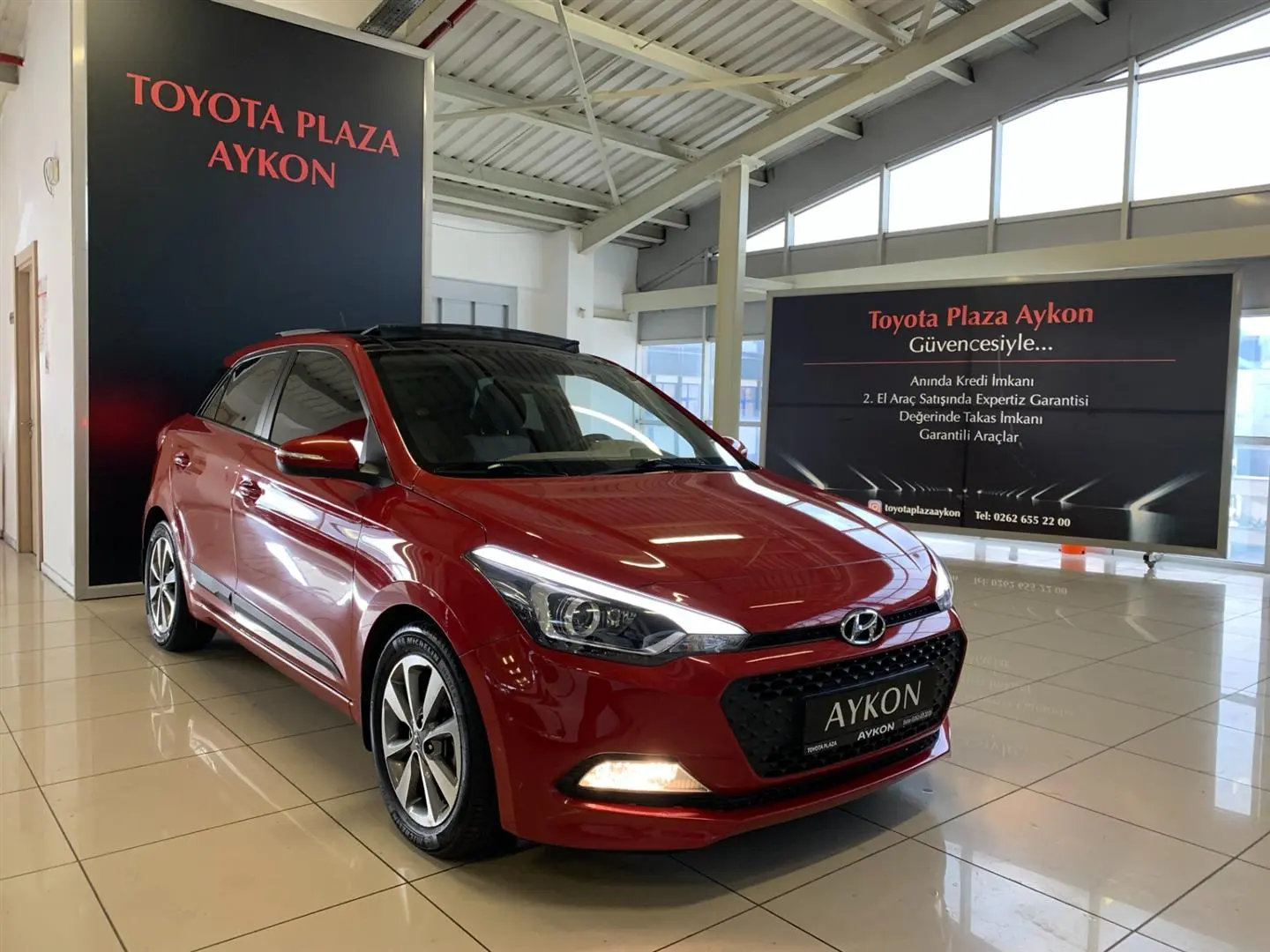 Hyundai i20 i20 1.4 CRDI Elite Smart Panoramik Cam Tavan 7