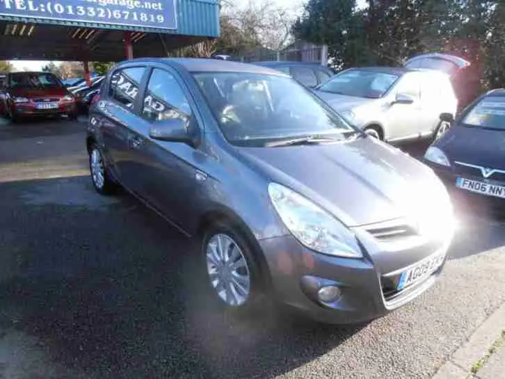Hyundai i20 i20 1.4 CRDI Team 6