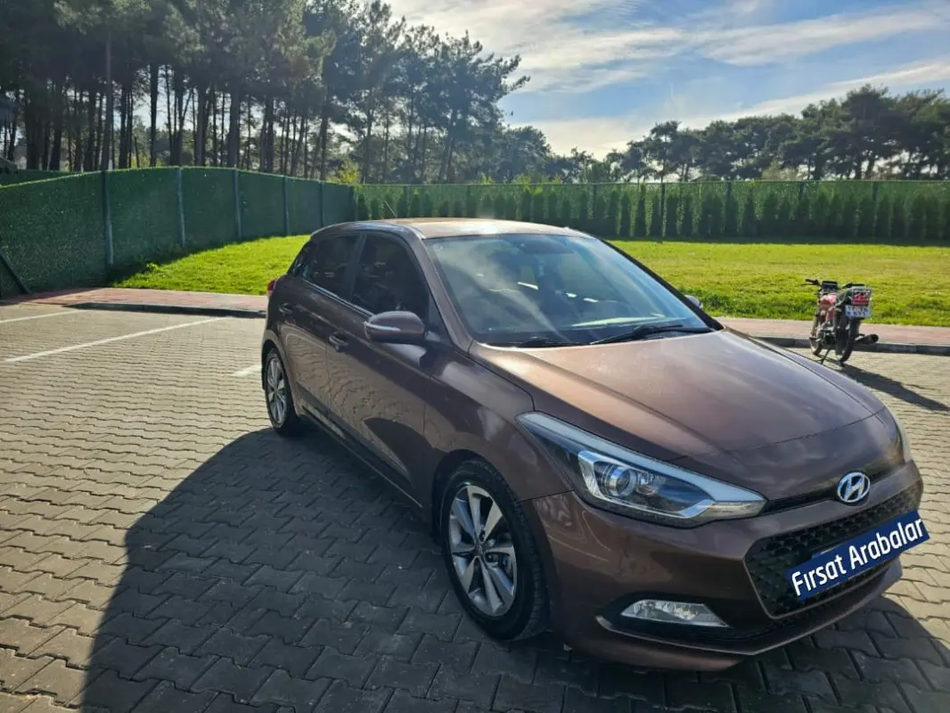 Hyundai i20 i20 1.4 MPI Elite Smart 5
