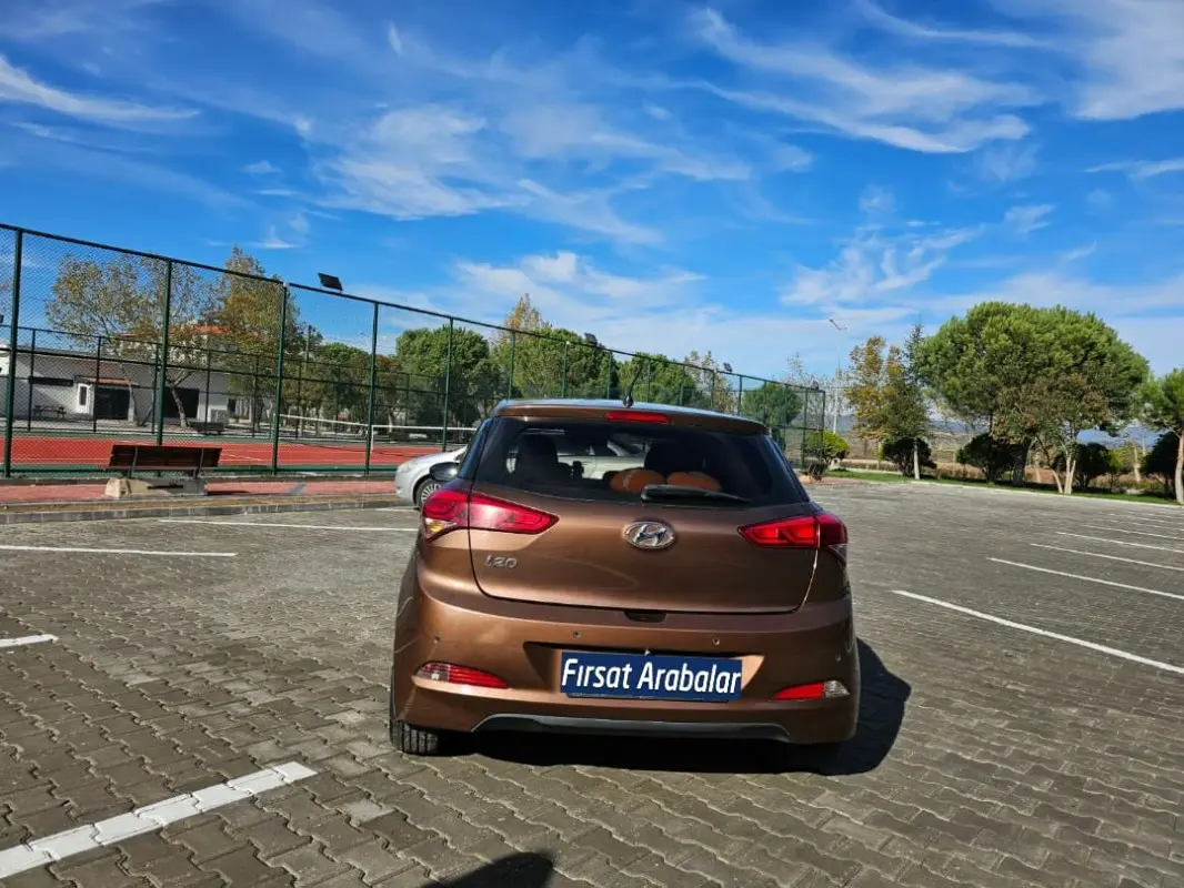 Hyundai i20 i20 1.4 MPI Elite Smart 7