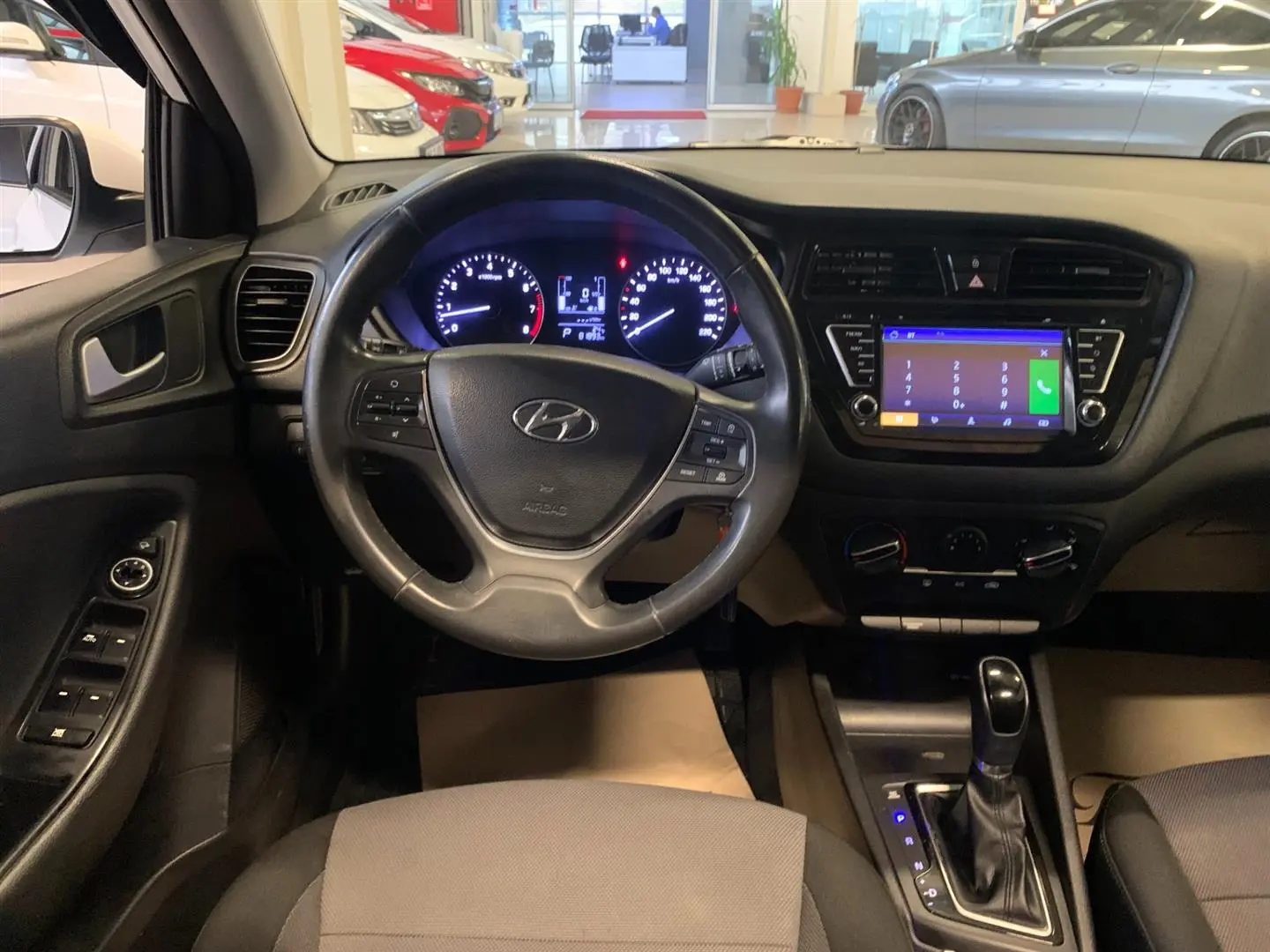 Hyundai i20 i20 1.4 MPI Style Panoramik Cam Tavan Multimedya Paketi 4