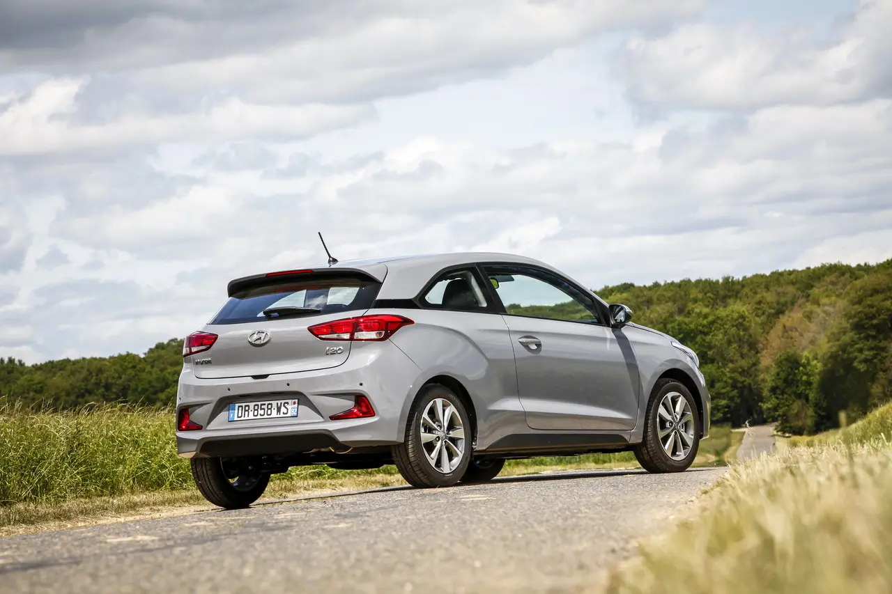 Hyundai i20 i20 Coupe 1.4 MPI 4