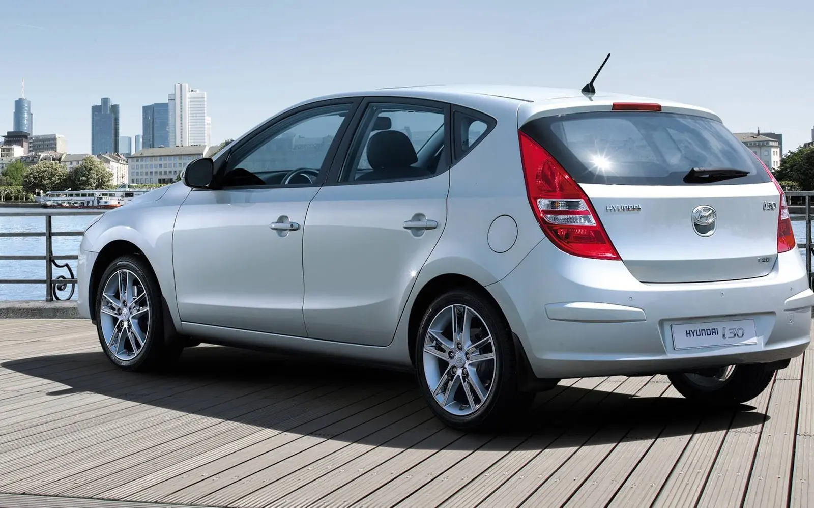 Hyundai i30 i30 1.6 CRDI Mode Plus 3