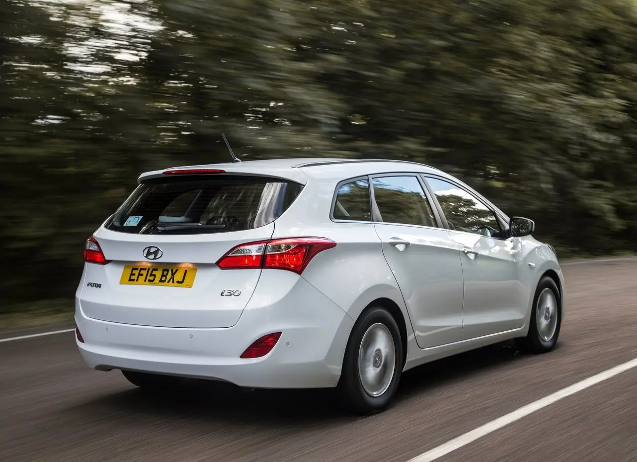 Hyundai i30 i30 CW 1.6 DOHC Mode 1
