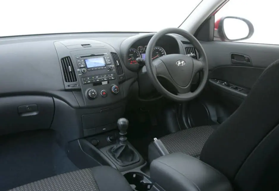 Hyundai i30 i30 CW 1.6 DOHC Mode 7