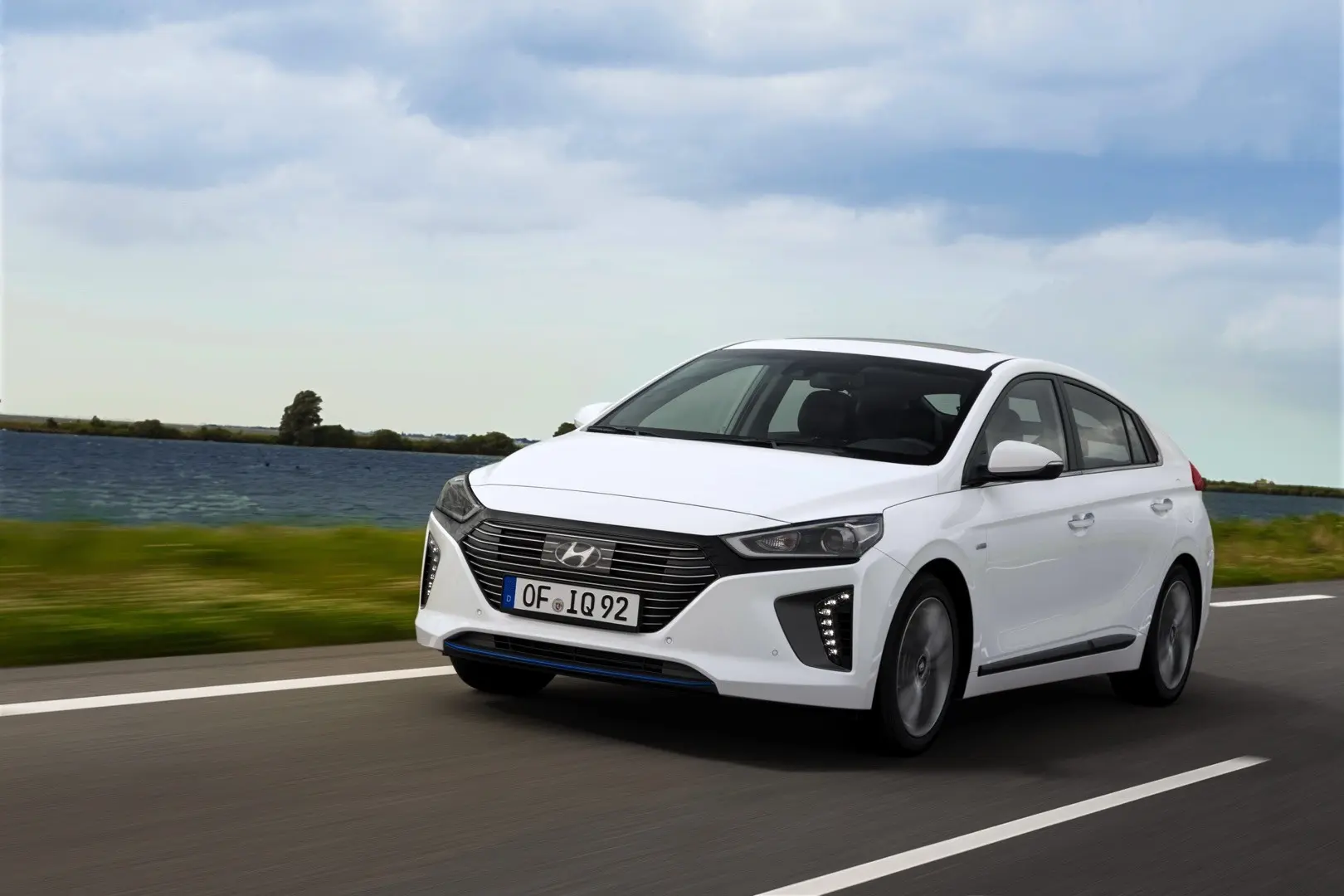 Hyundai Ioniq Ioniq 1.6 GDI Hybrid Elite Plus DCT 3