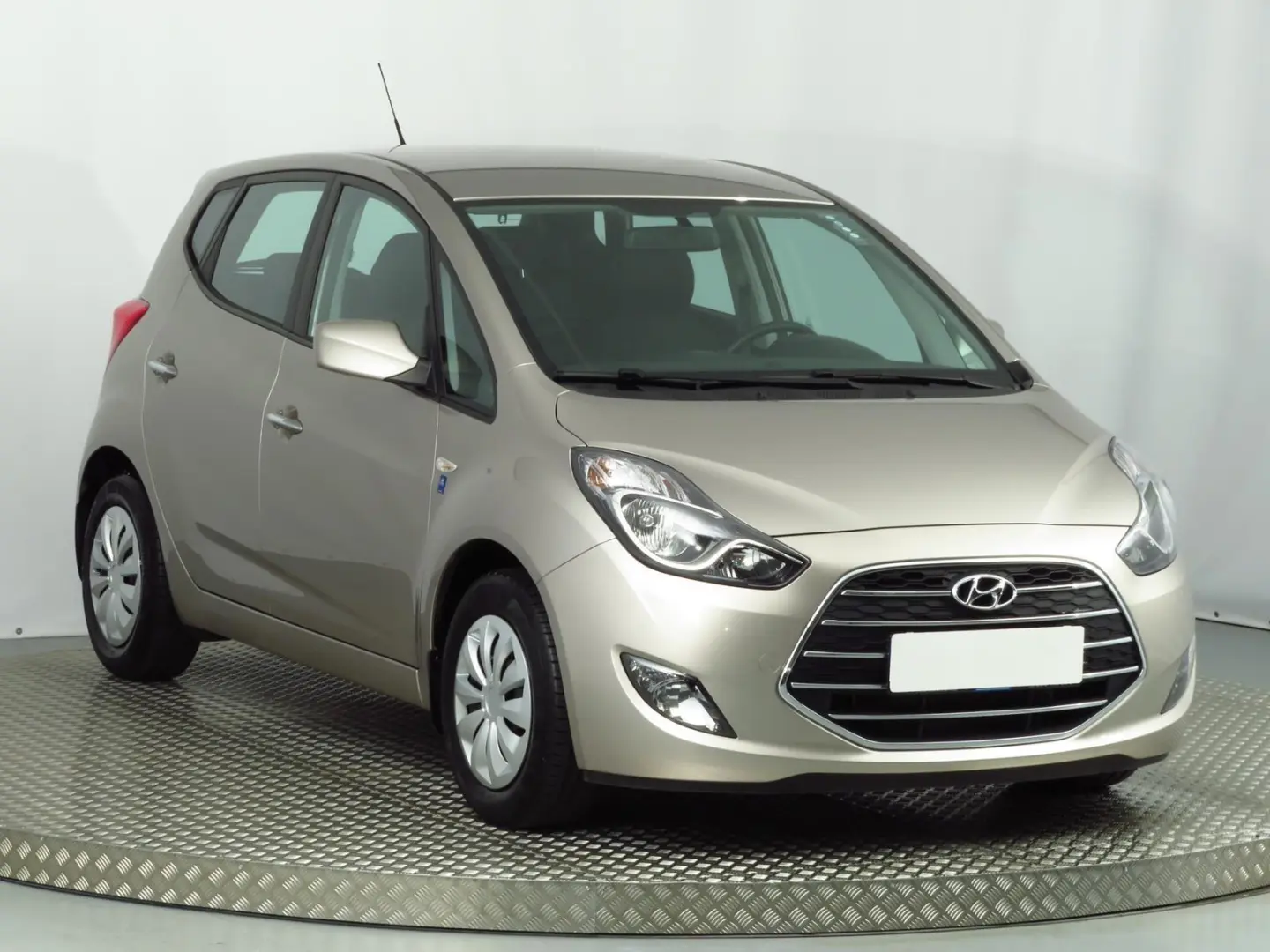 Hyundai  ix20 1.6 CVVT Prime 4