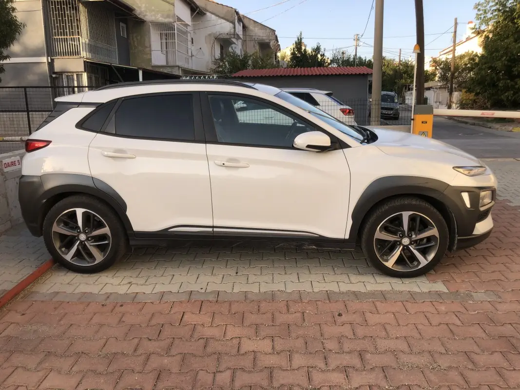 Hyundai Kona Kona 1.6 CRDI Elite Smart Kırmızı SRF DCT 4