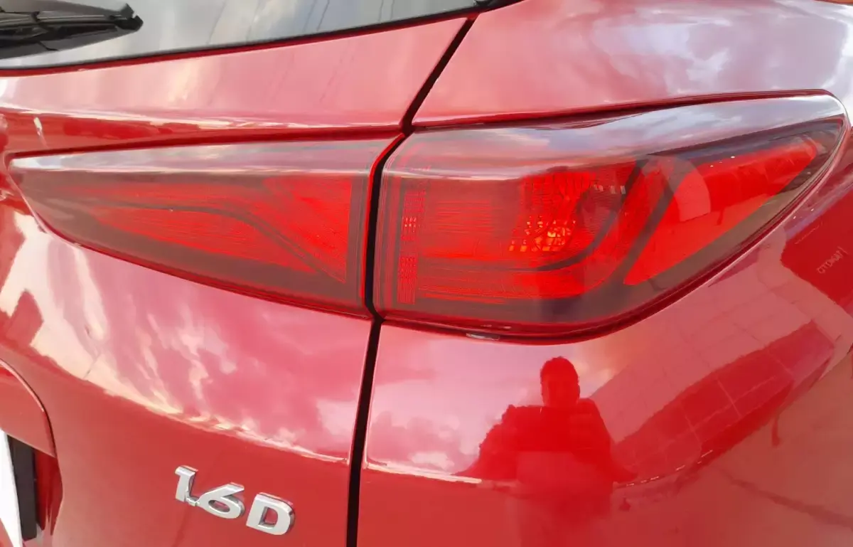 Hyundai Kona Kona 1.6 CRDI Elite Smart Kırmızı SRF DCT 7