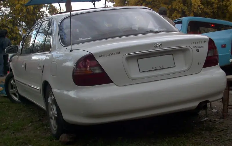 Hyundai Sonata Sonata 2.0i GLS 4