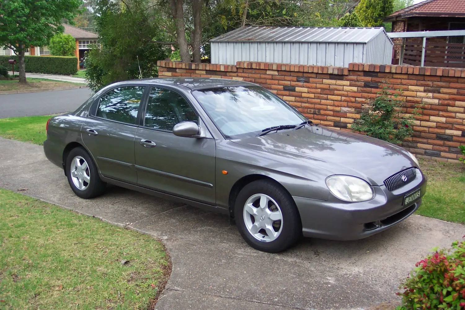 Hyundai Sonata Sonata 2.0i GL 2