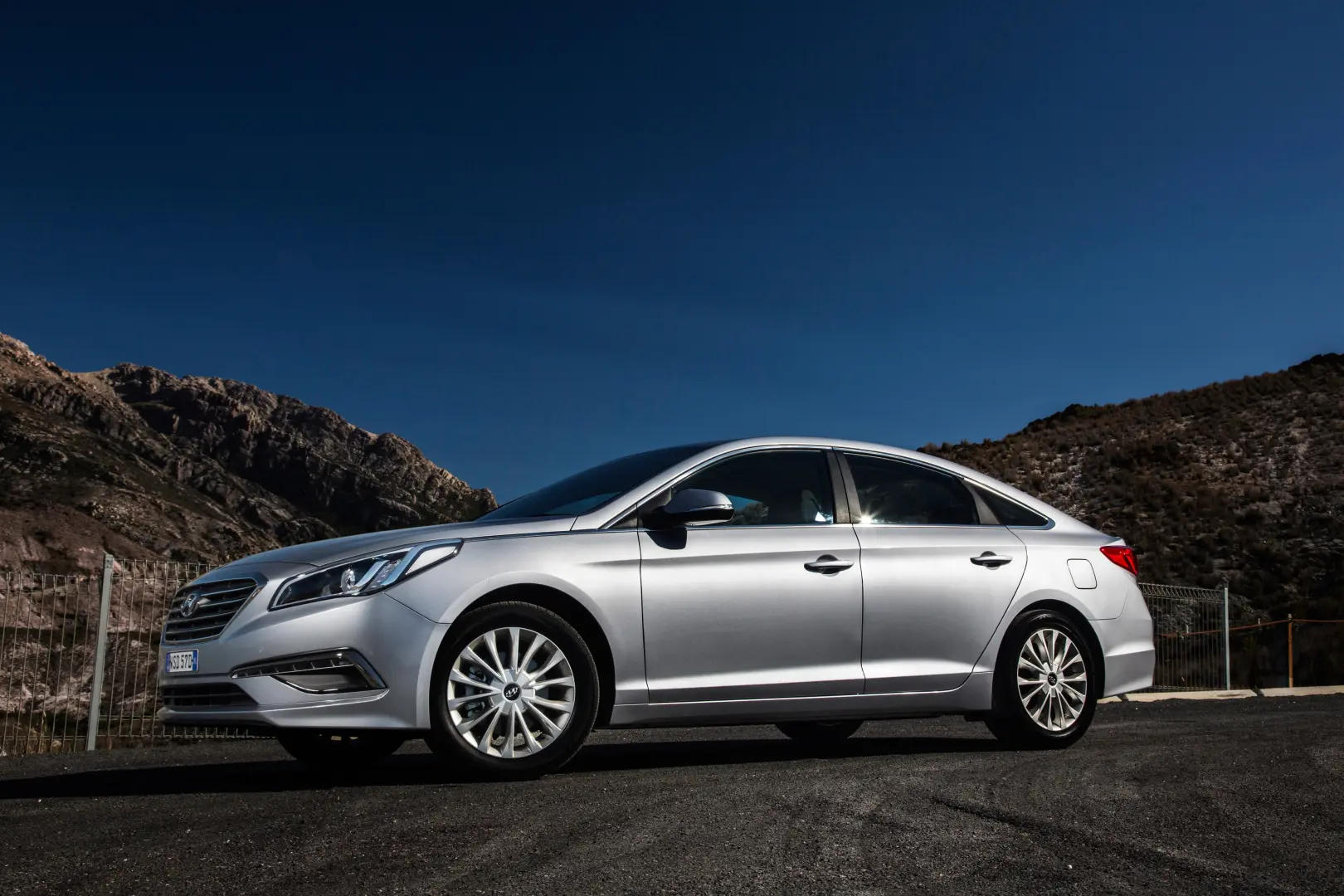 Hyundai Sonata Sonata 2.0i SOHC GL 7