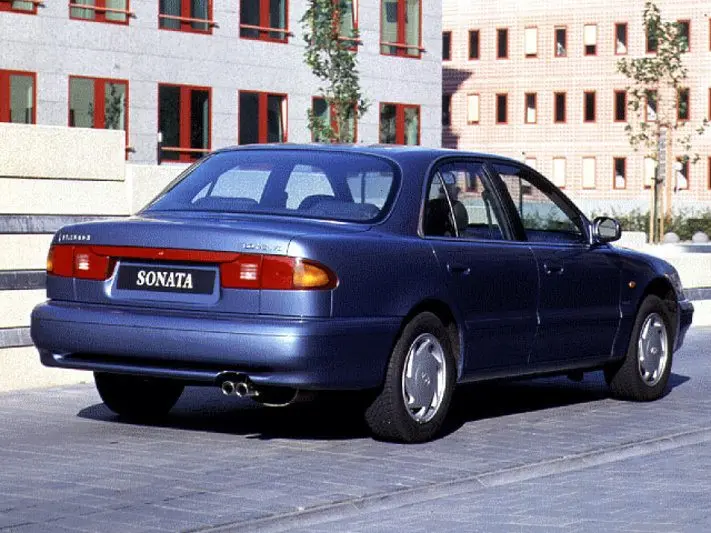Hyundai Sonata Sonata 2.0i SOHC GLS 3