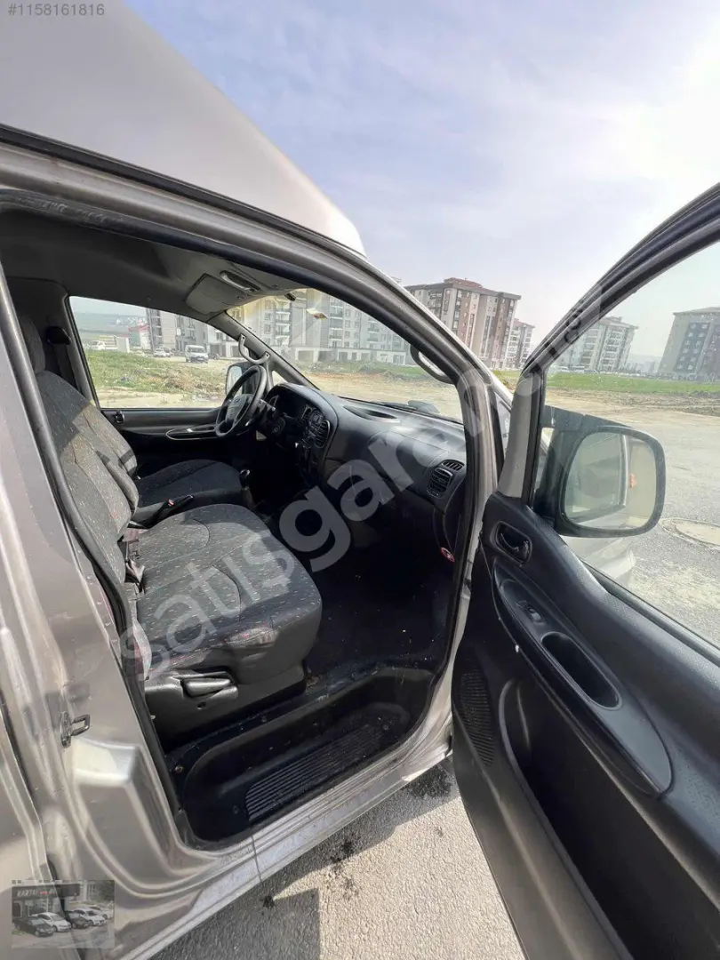 Hyundai Starex Starex 2.5 TCI SWB AC 2AB ABS 6