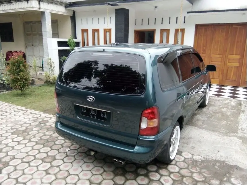 Hyundai Trajet Trajet 2.0 1