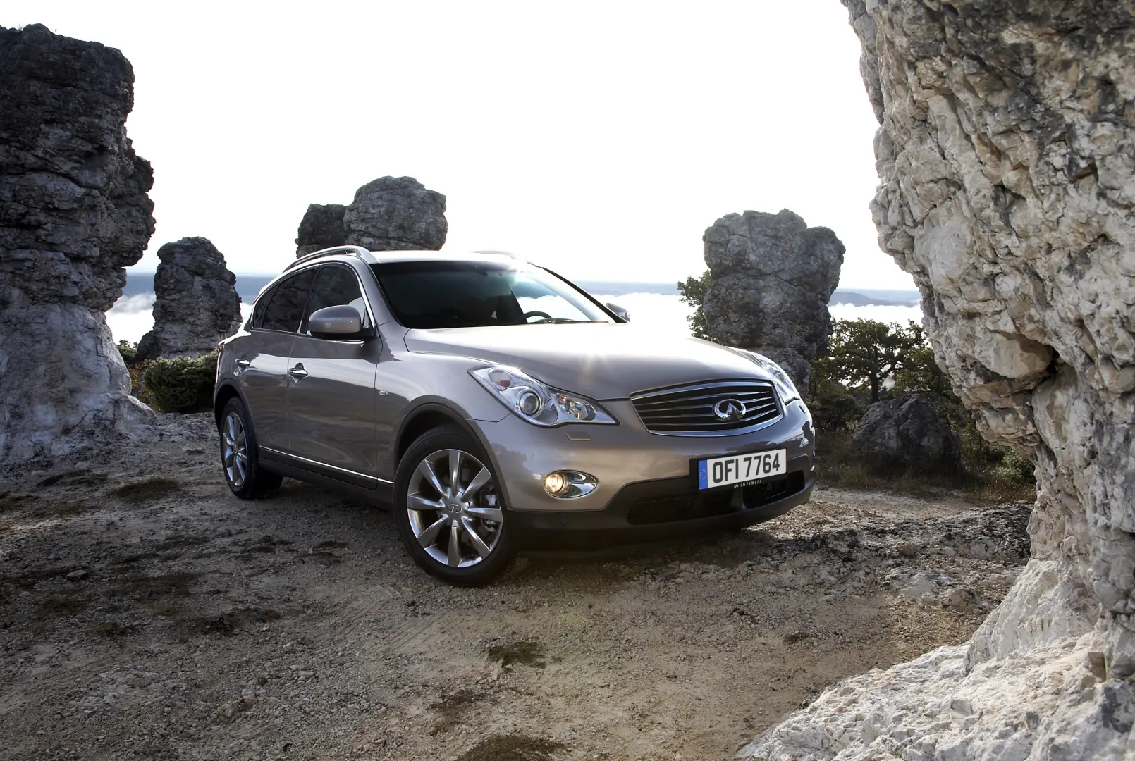 Infiniti EX EX 37 V6 AWD GT 2