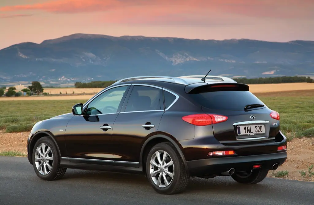 Infiniti EX EX 37 V6 AWD GT 4