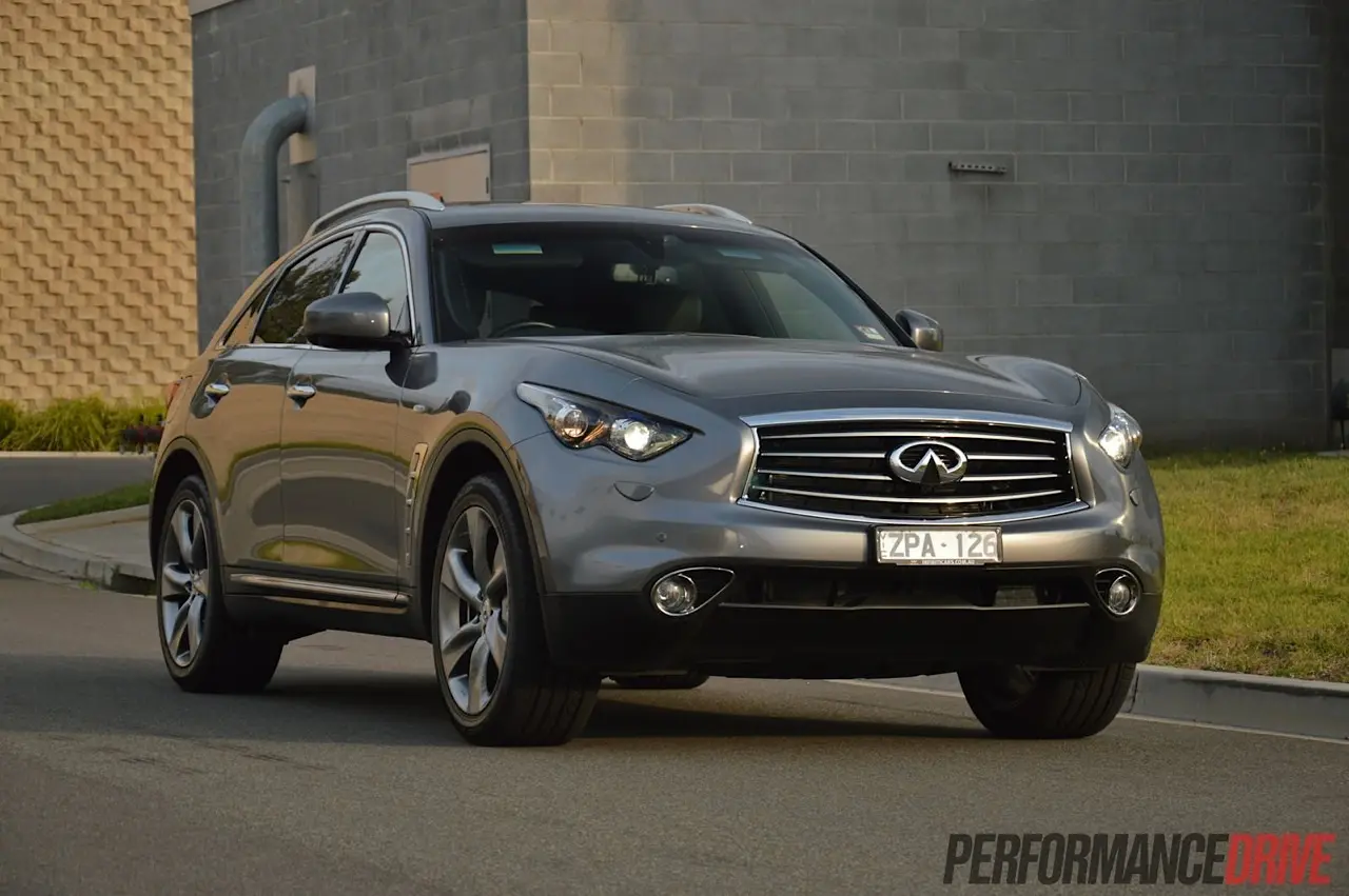Infiniti FX FX 37 V6 Premium S 3
