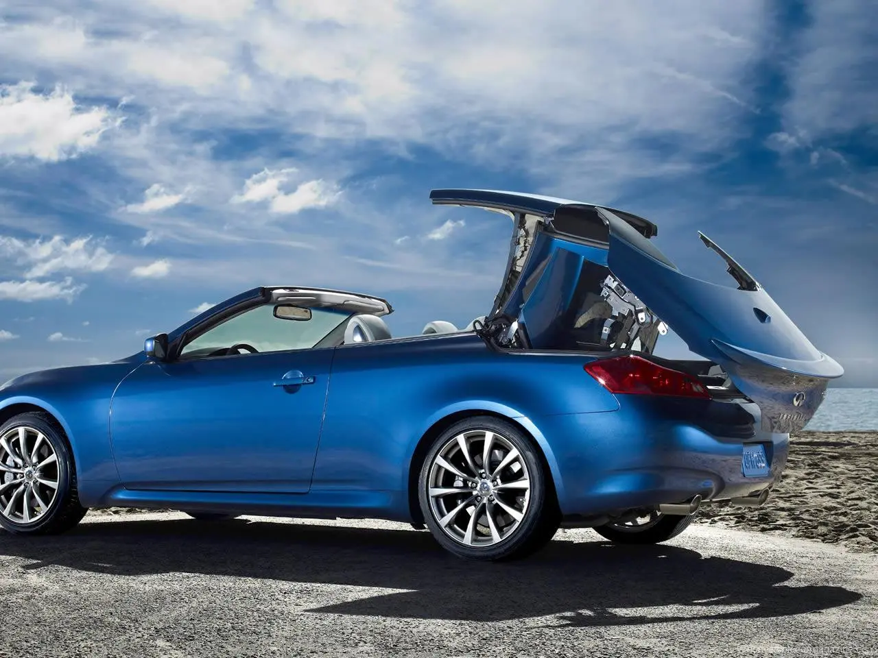 Infiniti G G37 3.7 V6 RWD GT Premium 2