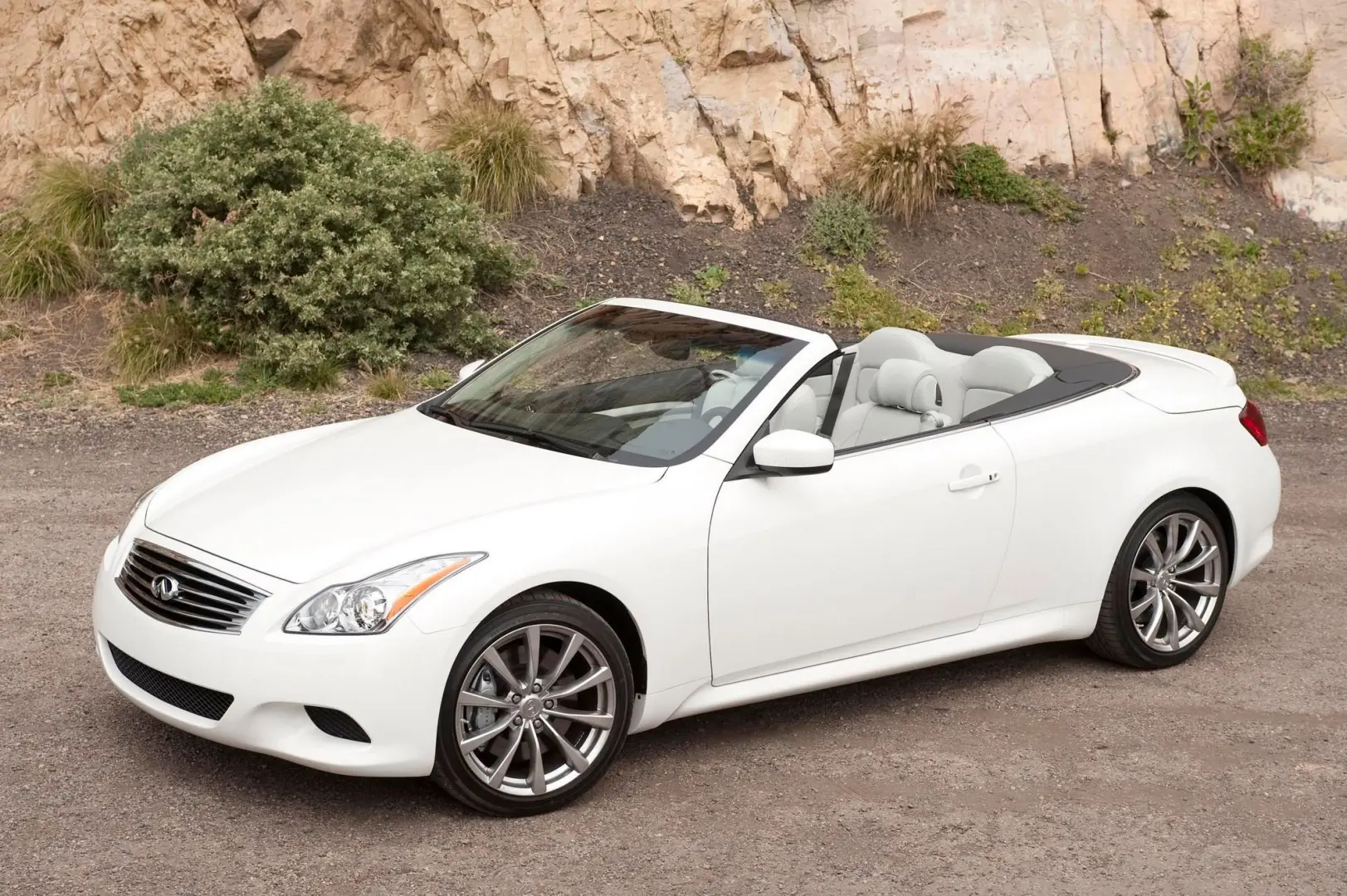Infiniti G G37 3.7 V6 RWD GT Premium 4