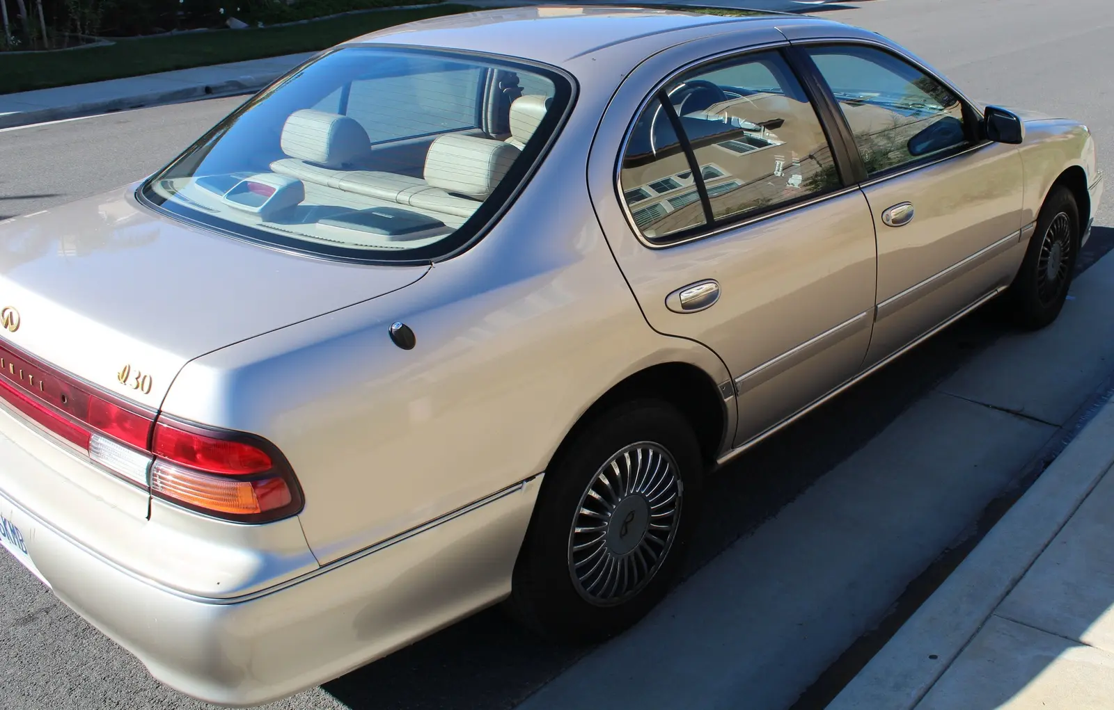Infiniti I30 I30 3.0 V6 2