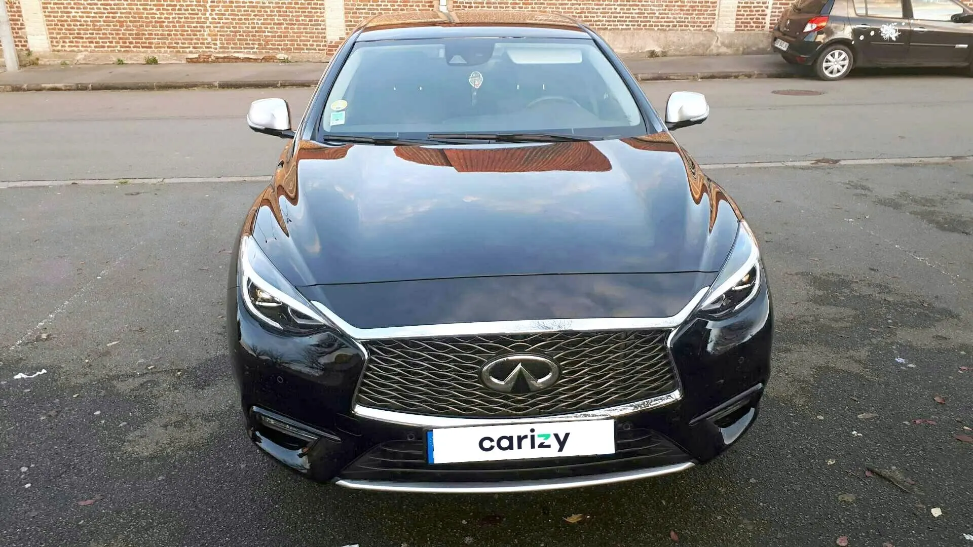 Infiniti Q30 Q30 1.5 D Premium City Black DCT 3