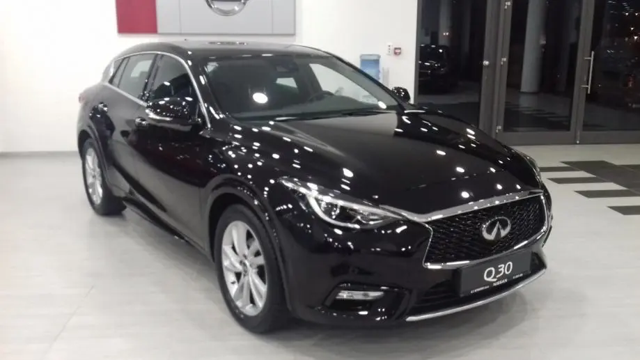 Infiniti Q30 Q30 1.5 D Premium DCT 7