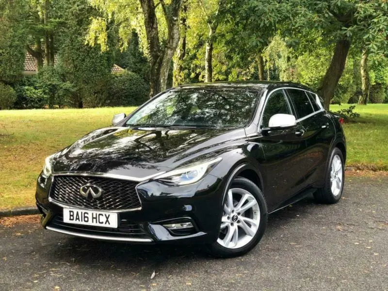 Infiniti Q30 Q30 1.5 D Premium DCT 6
