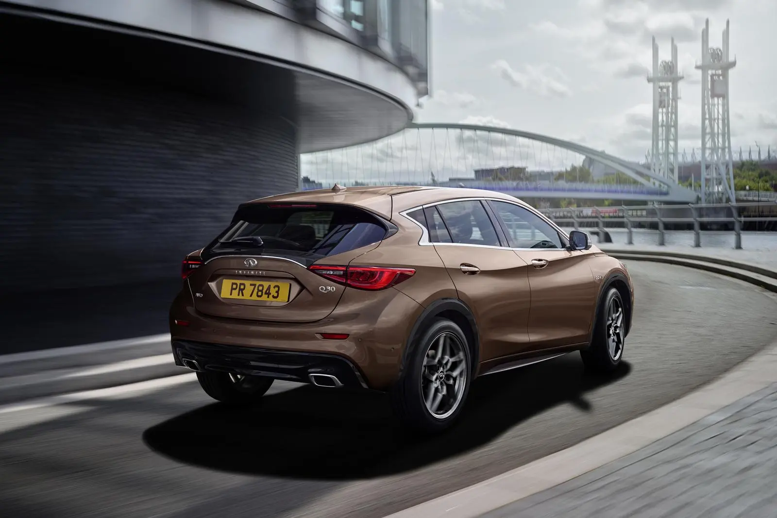Infiniti Q30 Q30 1.6t Premium DCT 7