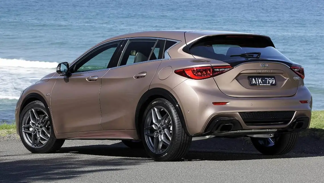 Infiniti Q30 Q30 1.6t Sport DCT 6