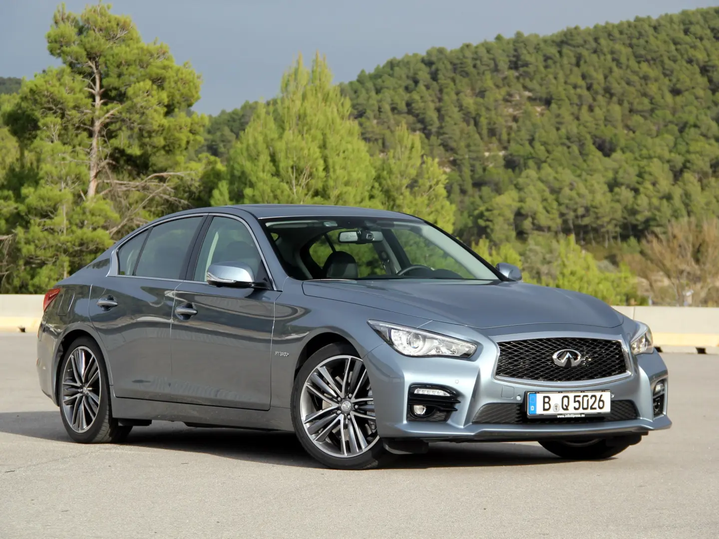 Infiniti Q50 Q50 3.5 V6 Hybrid S 6