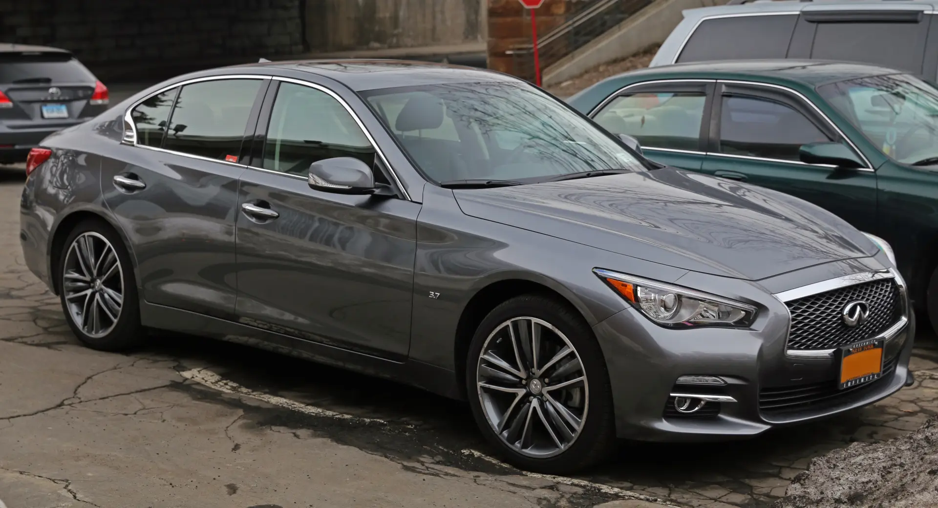 Infiniti Q50 Q50 3.7 V6 7