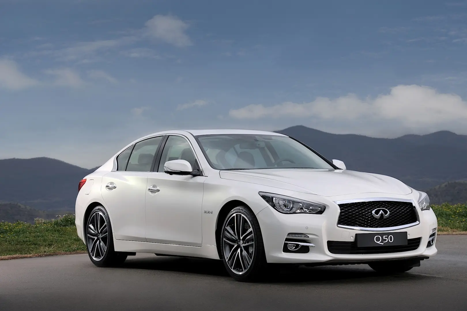 Infiniti Q50 Q50 3.7 V6 AWD 6
