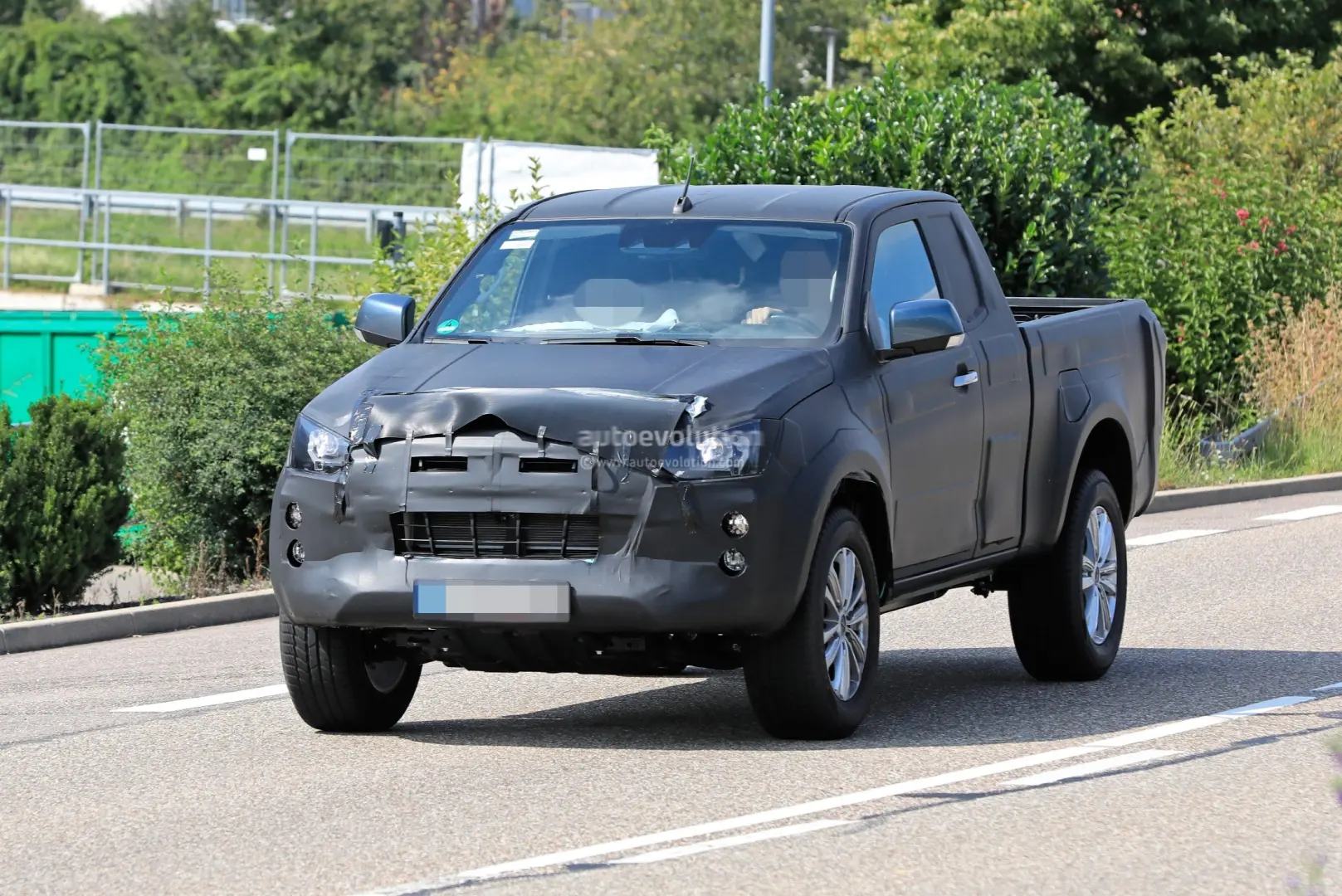 Isuzu D-Max D-Max 1.9 D 4X2 V-Work Tek Kabin 6M/T 5