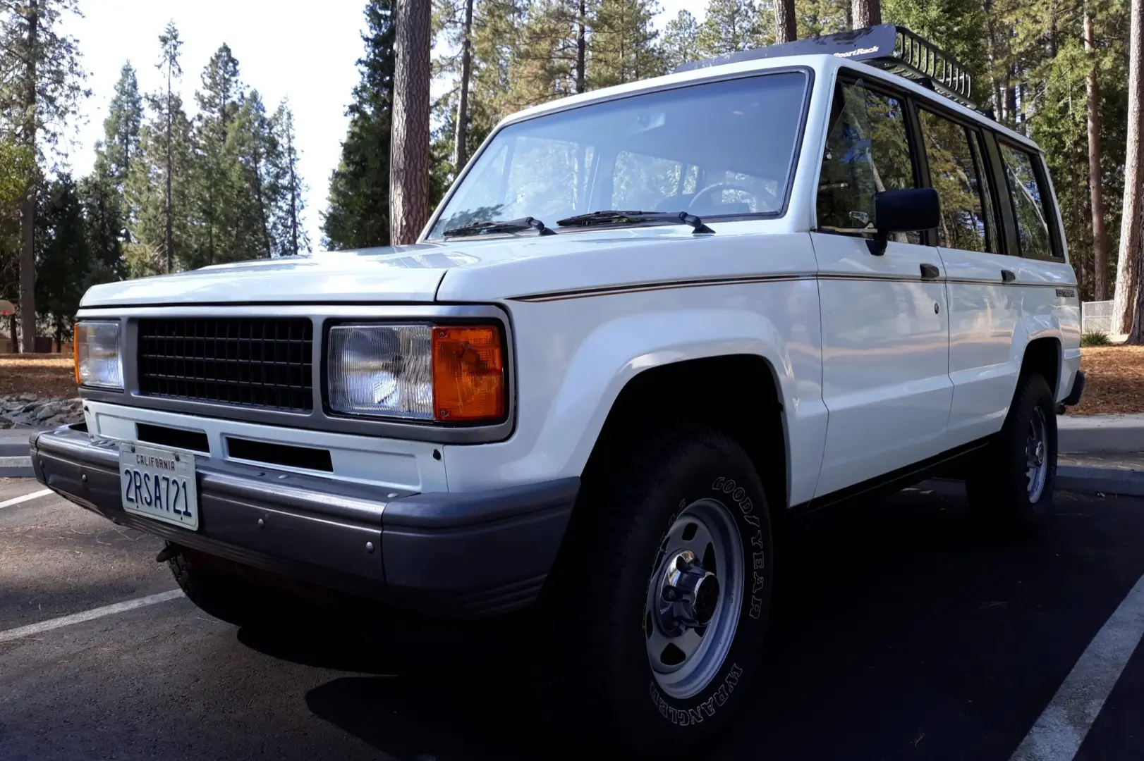 Isuzu Trooper Trooper 2.5 FLK 4 6