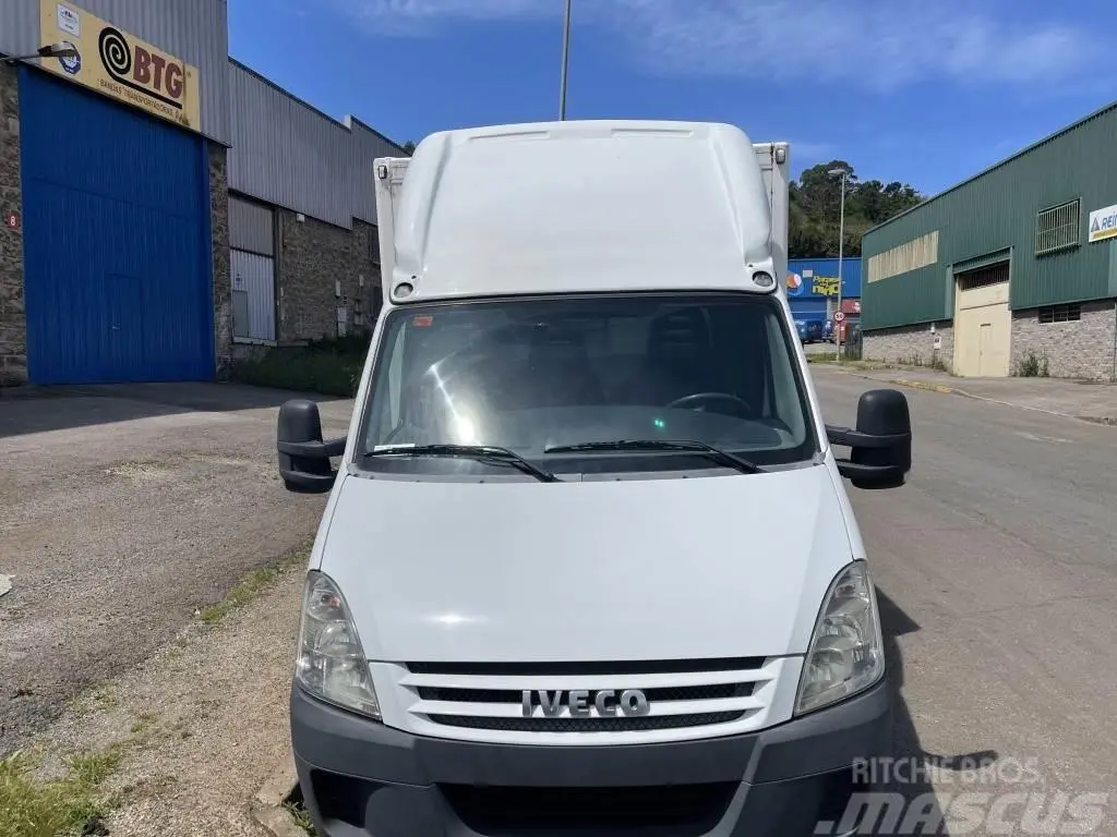 Iveco 35 35 C12 Daily Van 15.6m3 3