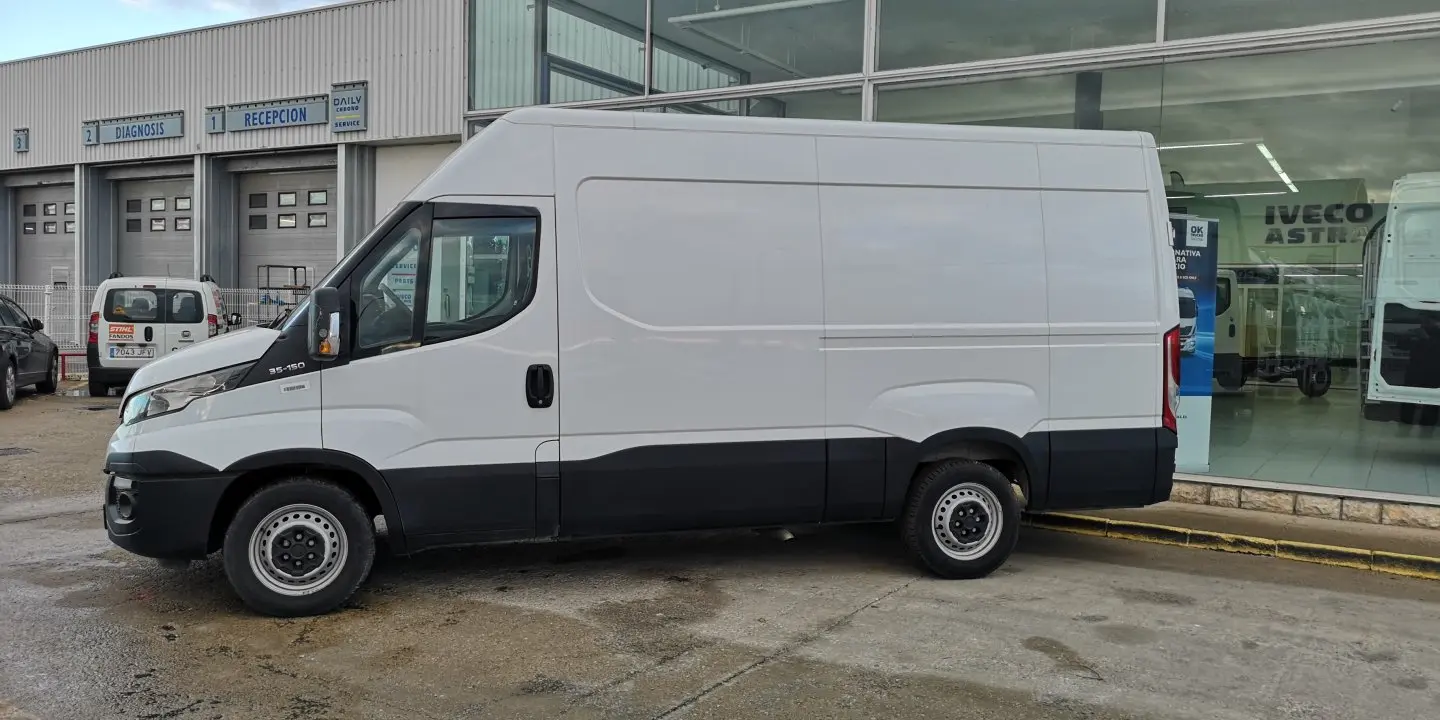 Iveco 35 35 C 12 Daily Van WB 12m3 4