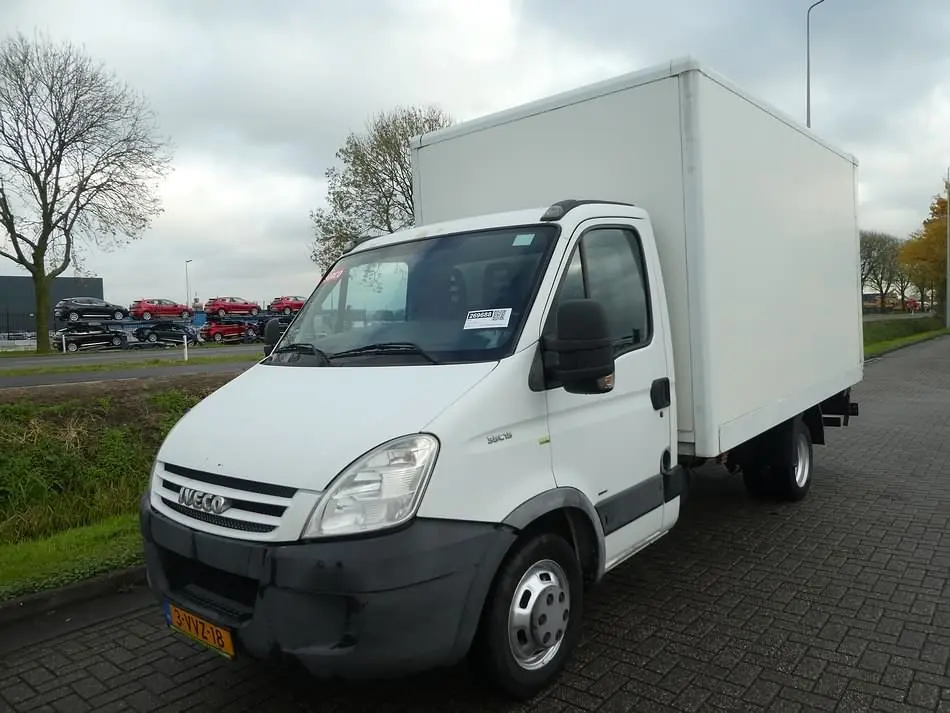 Iveco 35 35 C 15 Daily Van 17.2m3 5