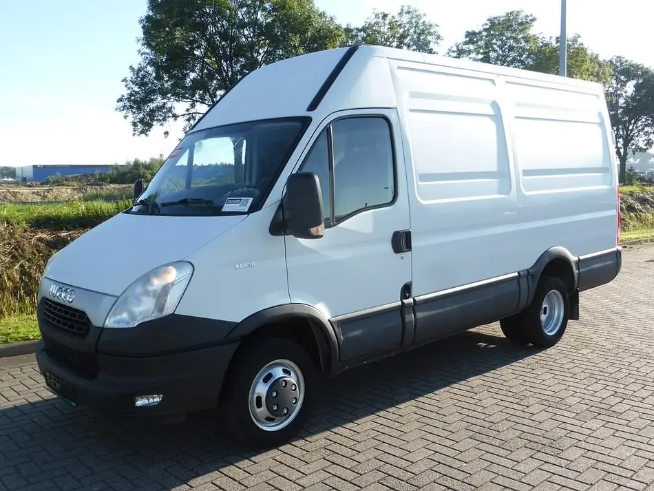Iveco 35 35 C15 Daily Çift Kabin Şasi 4100 4