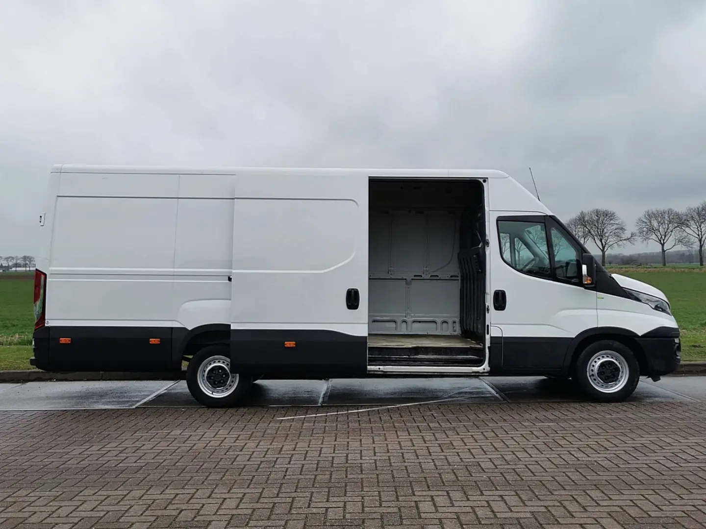 Iveco  Daily 35 S 16 3450 2