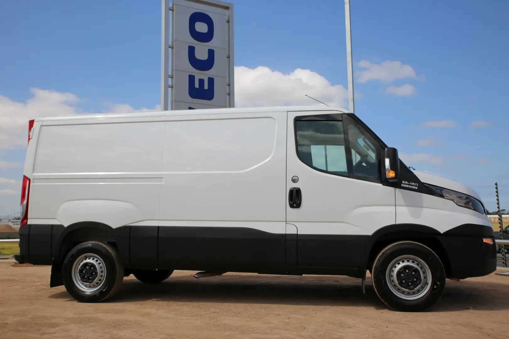 Iveco  Daily Van 2.3 35 S14 10,8m3 5