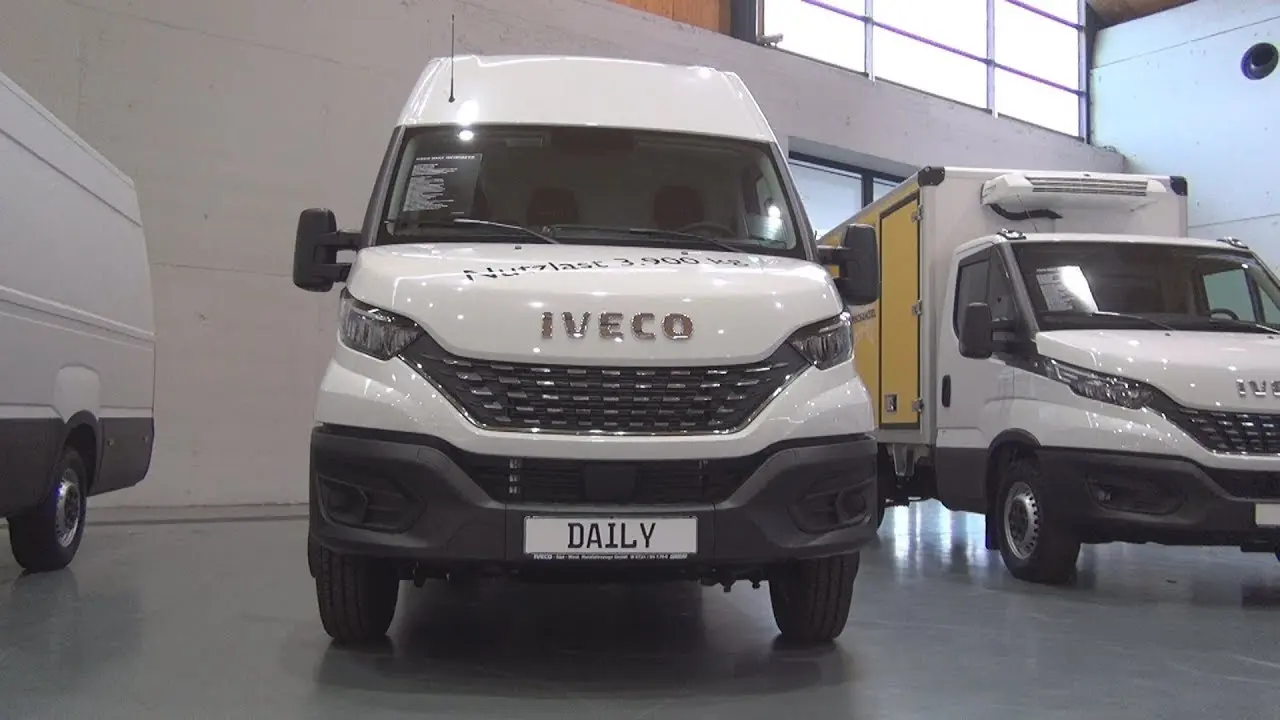 Iveco  Daily Van 2.3 35 S14 12m3 3