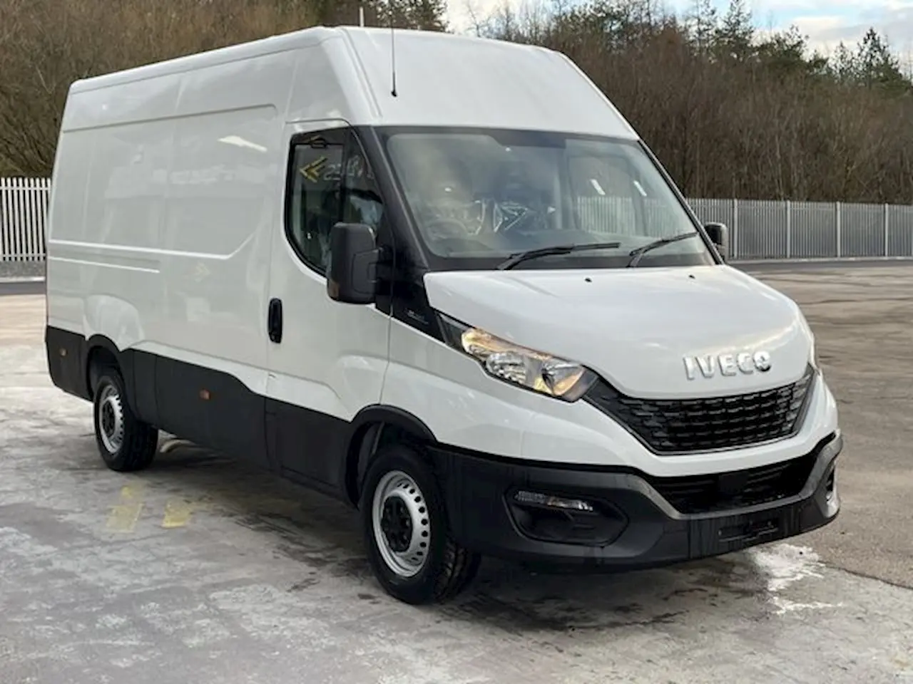 Iveco  Daily Van 2.3 35 S14 12m3 2