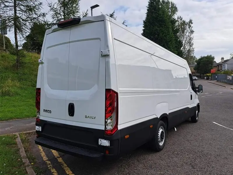 Iveco  Daily Van 2.3 35 S14 16m3 4