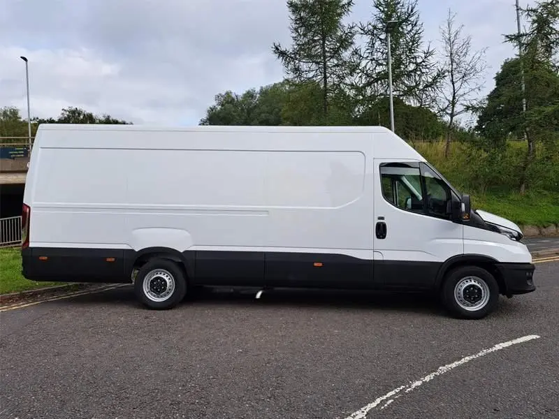 Iveco  Daily Van 2.3 35 S14 16m3 5
