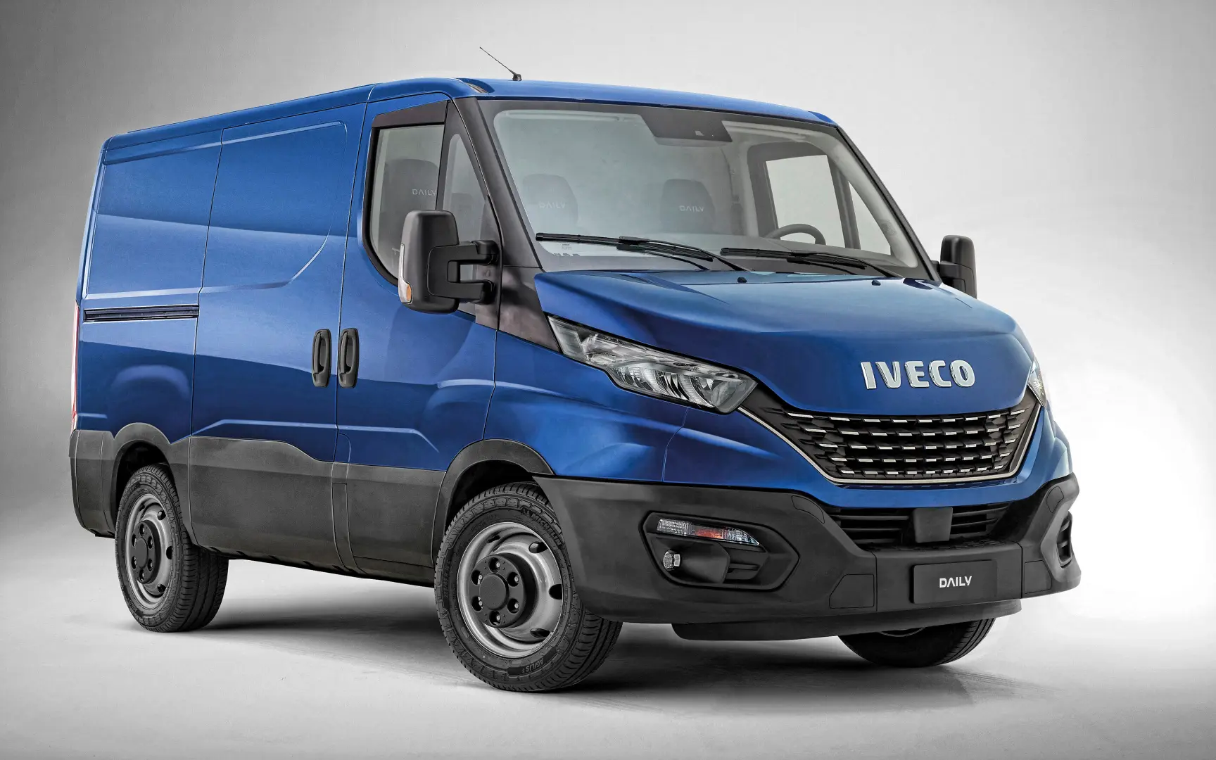 Iveco  Daily Van 2.3 35 C16 12m3 1