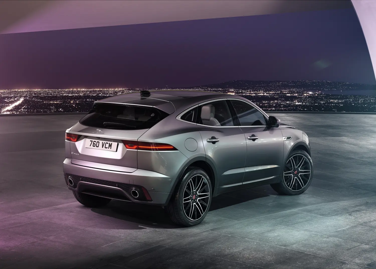 Jaguar E-Pace E-Pace 1.5 R-Dynamic HSE 4