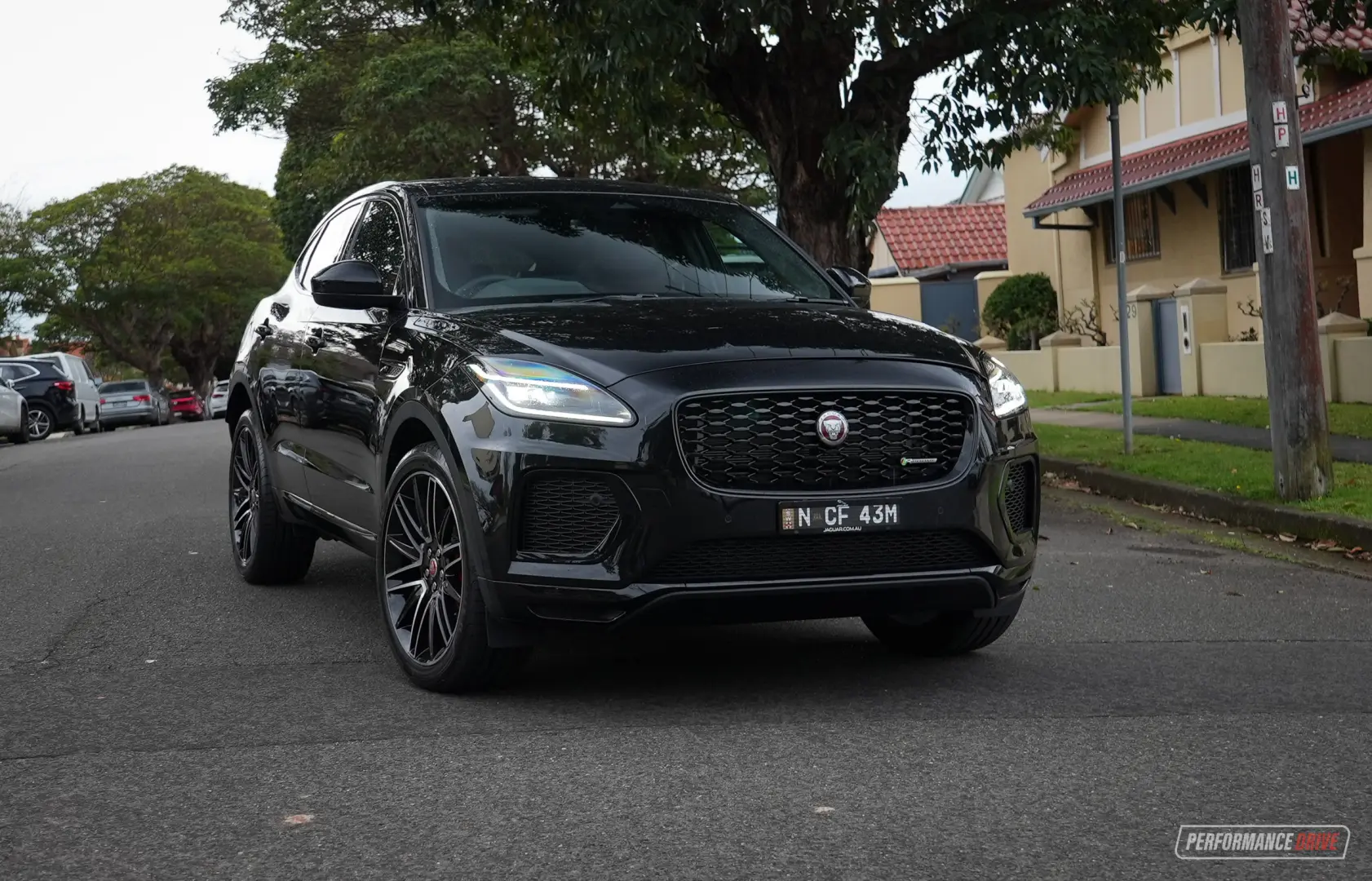 Jaguar E-Pace E-Pace 1.5 R-Dynamic HSE 4