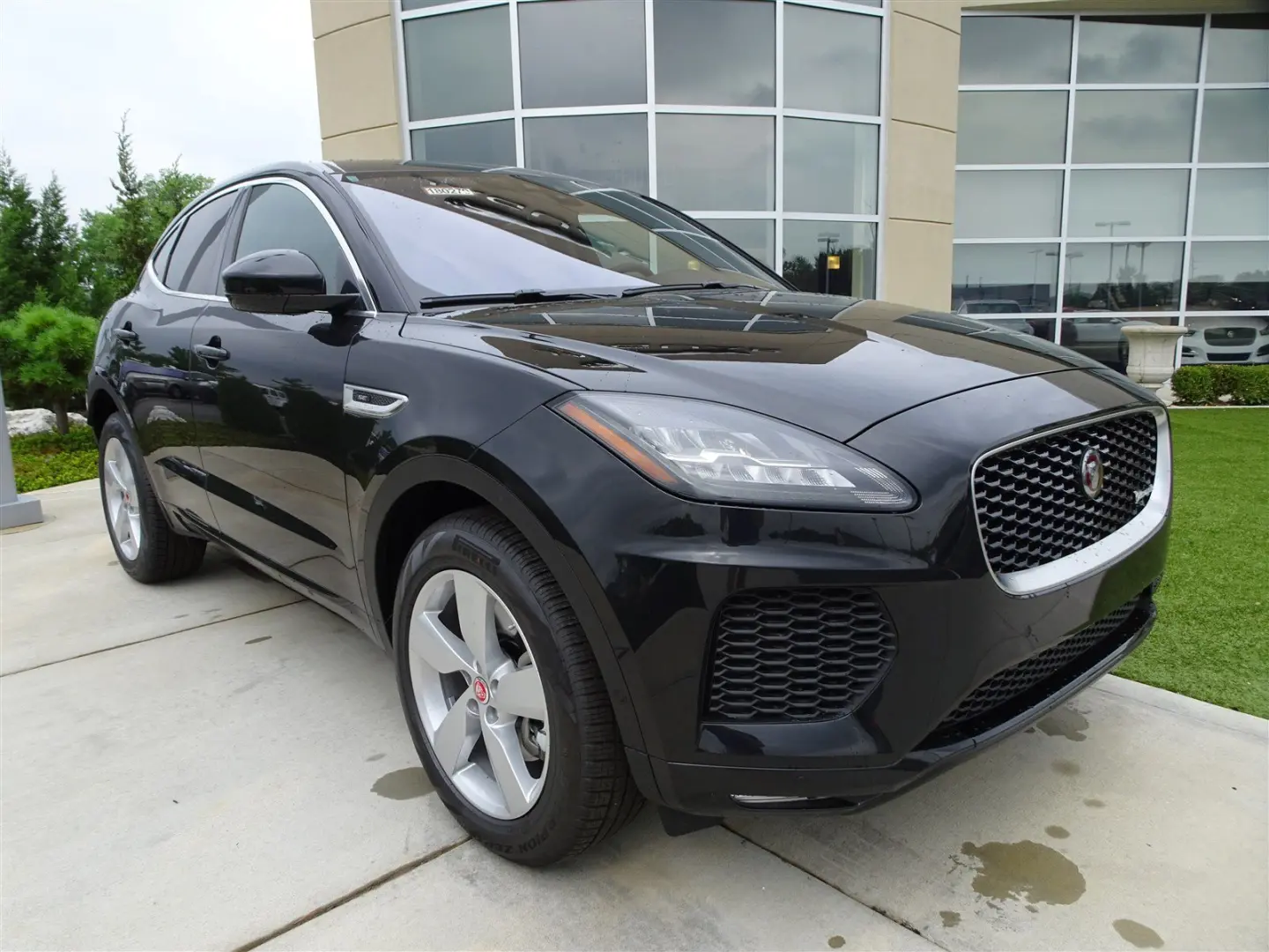 Jaguar E-Pace E-Pace 2.0 P250 AWD R-Dynamic SE 0