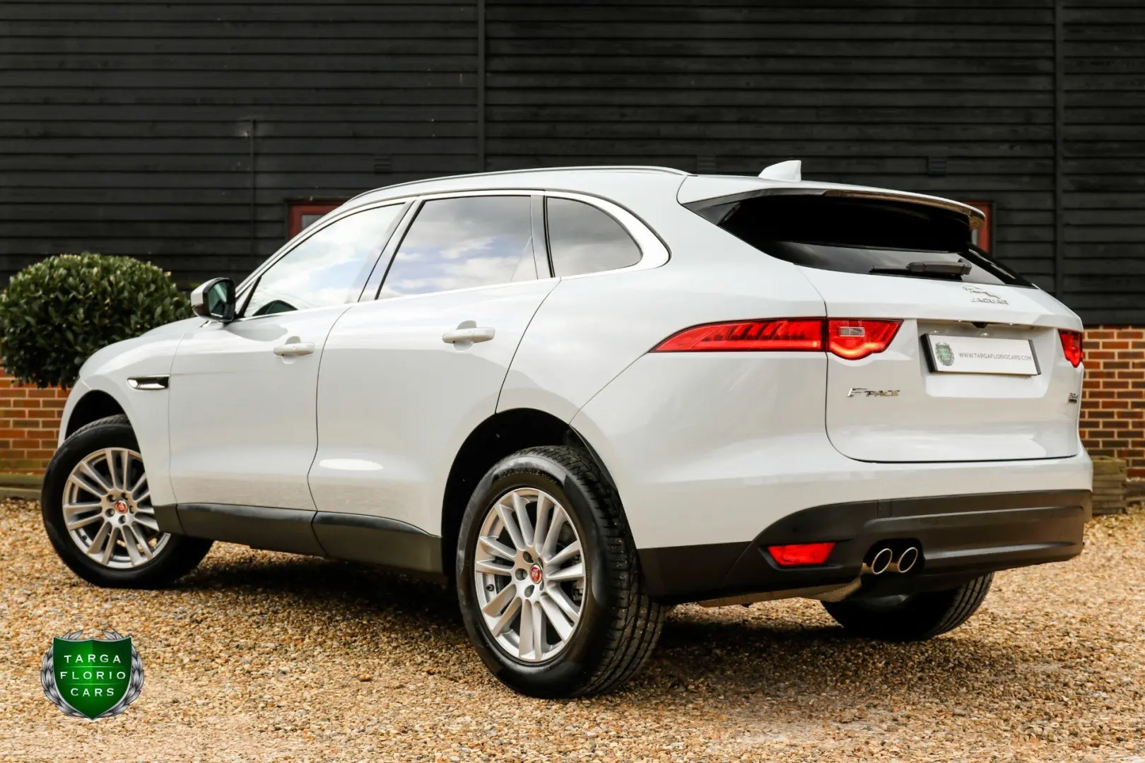 Jaguar F-Pace F-Pace 2.0 D AWD Portfolio 3